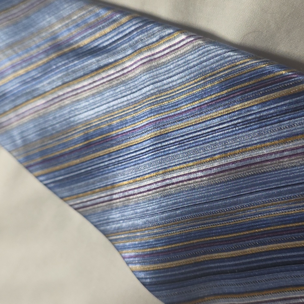 Claiborne Men's Tie in Blue and Gray Stripes